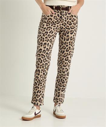 OUI Jeans schmaler Passform und Panther-Print